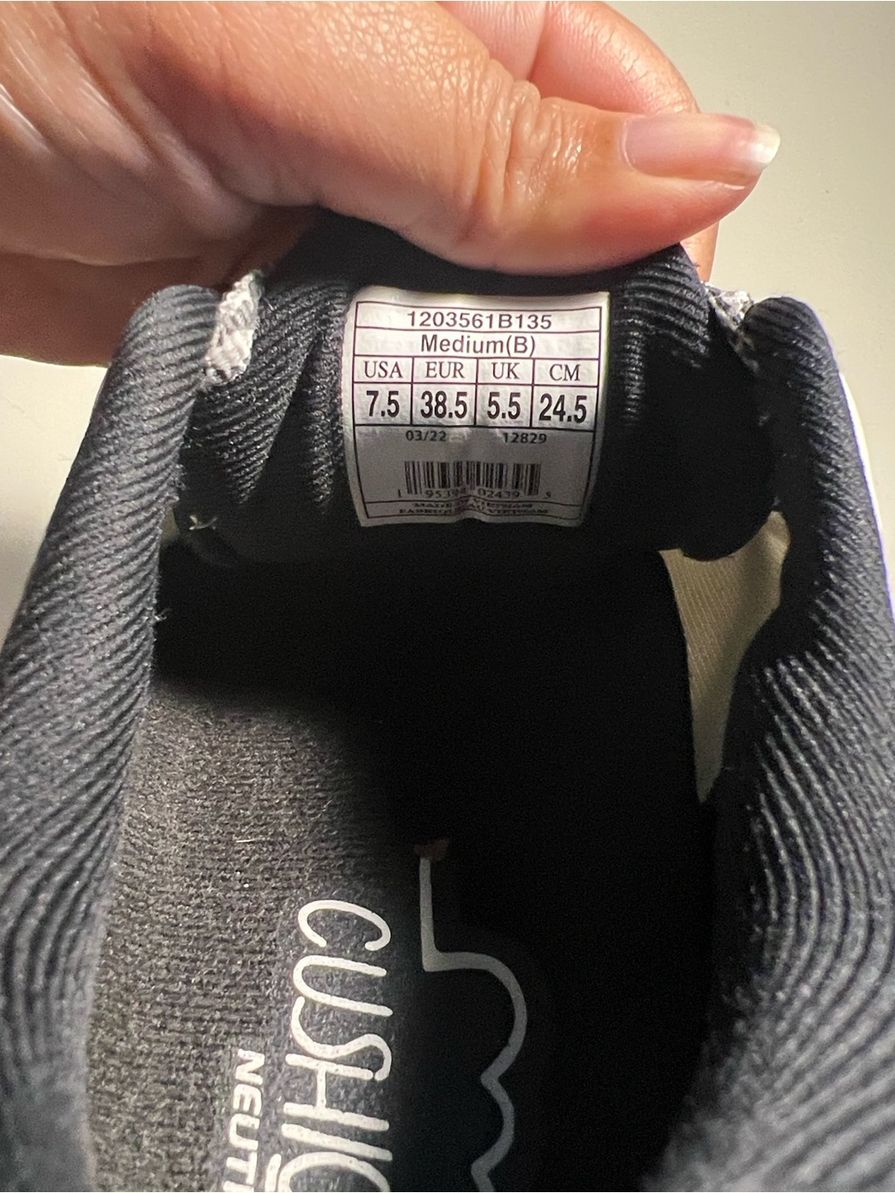 Brooks Women’s Black Athletic Running Shoes - Picture 2 of 7
